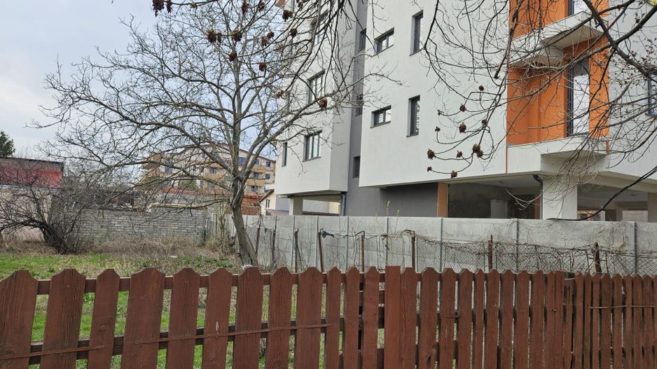 Teren 715 mp- Calea Giulești 299C - Poză 1