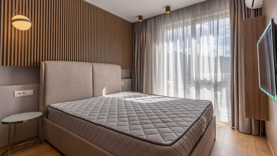 Inchiriem apartament 3 camere mobilat utilat lux cu parcare subterana - Poză 7
