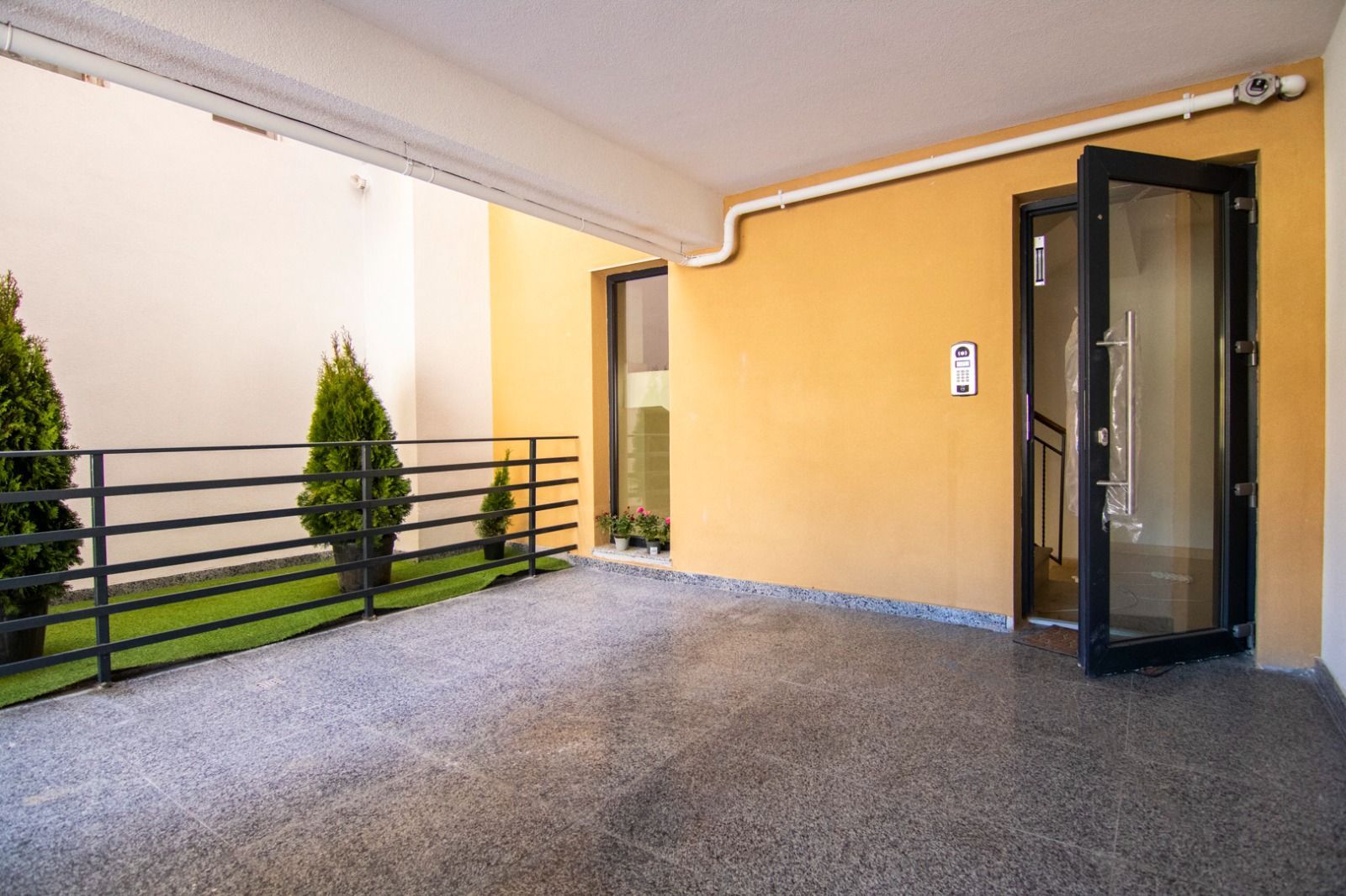 4 Camere/ Crangasi/ 210mp/ Terasa Panoramica/ Finisat Complet/ Parcare Inclusa - Poză 3