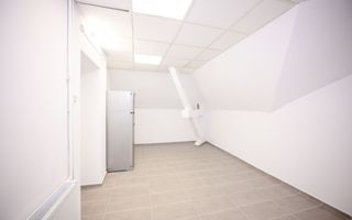 VANZARE MANSARDA 3 CAMERE ICOANEI- DUMBRAVA ROSIE | RENOVATA | 32 MP - Poză 6