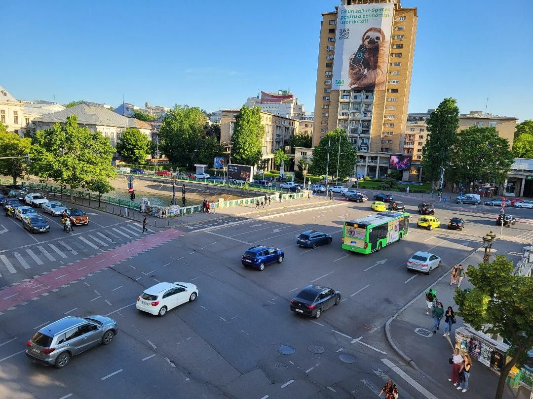 Apartament cu 2 camere de vanzare in Calea Victoriei nr 1 - Poză 2