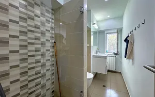 3 camere decomandat renovat etaj 2 an 1996 SU 86mp Decebal - Poză 12