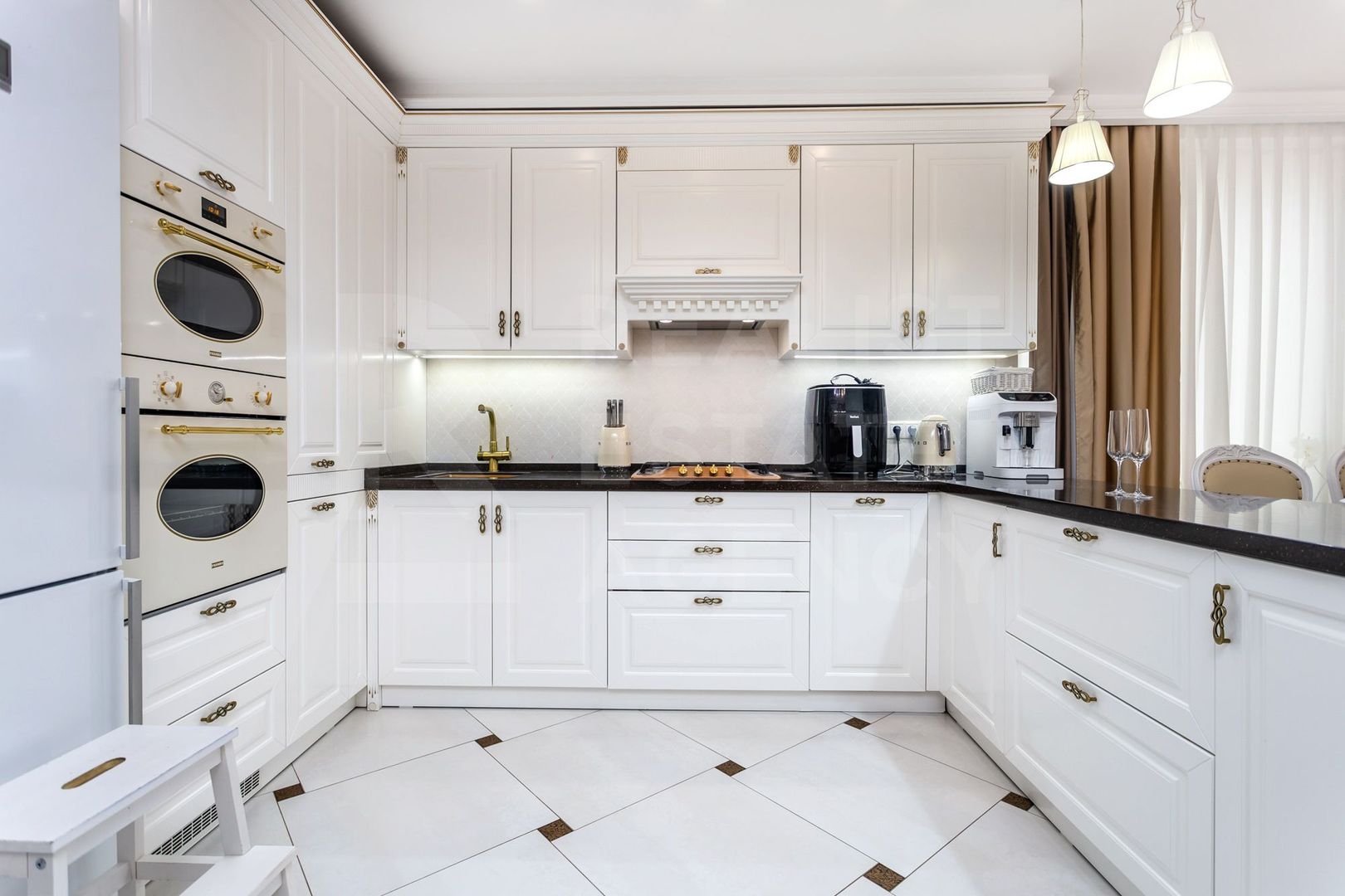 Vânzare, apartament, 2 camere, strada Ciocîrliei, Centru - Poză 1