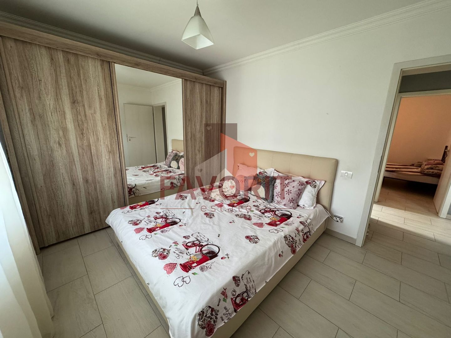 Mobilat si utilat. Zona Decathlon . Loc de parcare - Poză 5