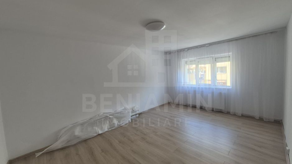 2 Camere decomandat etaj 1 49mp 1 Mai Centrala AC - Poză 1
