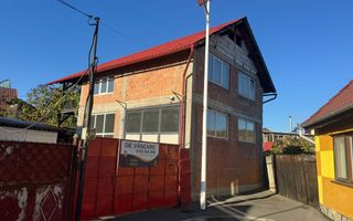 Două case la roșu în curte – Zona turistică Ocna Sibiului - Poză 1