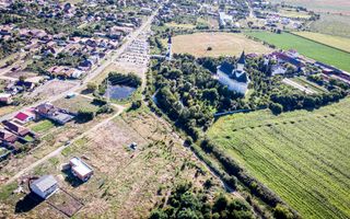 Loc de casă cu utilități în Gai - Poză 2