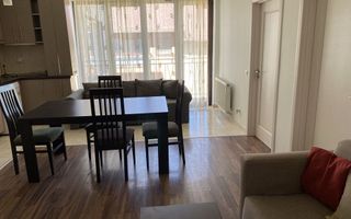 Apartament cu 3 camere, renovat, două balcoane, parcare, zona Teilor. - Poză 3