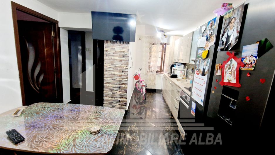 Apartament 2 camere de vanzare, zona Cetate - Poză 1