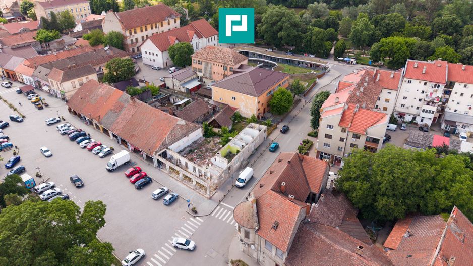 TEREN INTRAVILAN CENTRU LIPOVA 419MP - Poză 3
