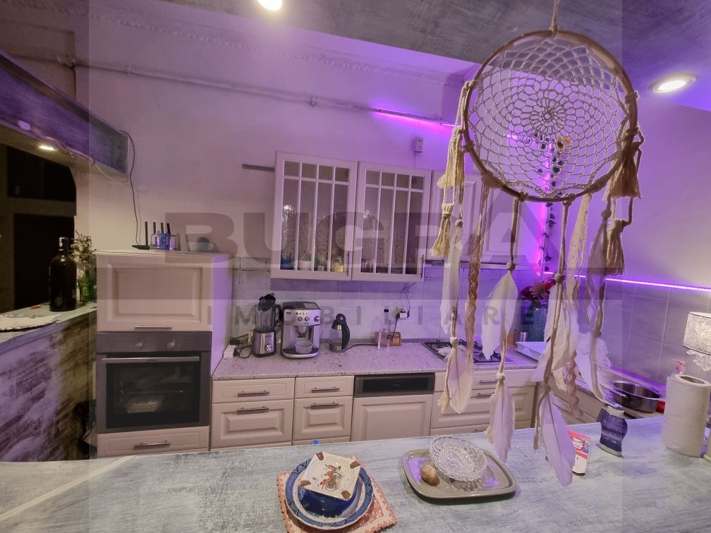 Casa cu 5 camere, 230 mp utili+1000 mp teren,zona strazii Romulus Vuia - Poză 3