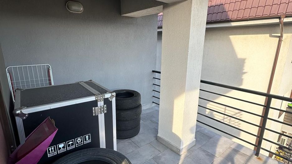 Apartament Finalizat,suprafata generoasa,loc de parcare,in fata statie STB. - Poză 4