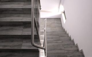 CENTRU ANAF (cod03)- Birou luminos si cochet ! - Poză 8