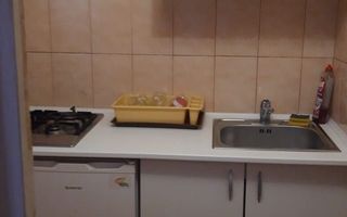 Garsonieră de închiriat, zona Galați, str. Vasile Urechia, etaj 3 - Poză 2