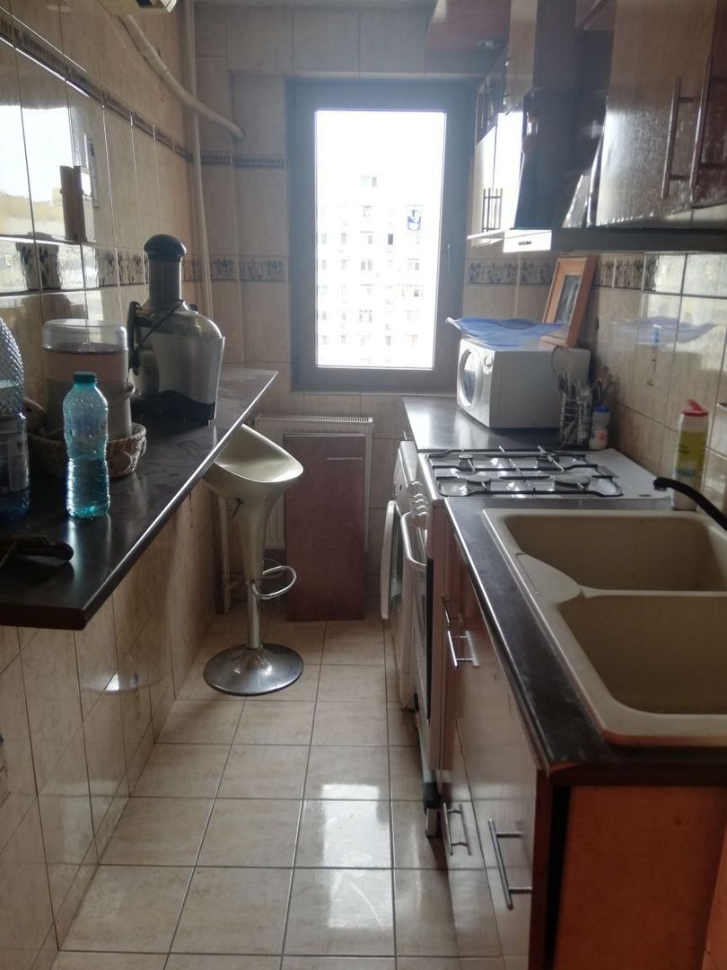 Închiriez apartament doua camere, în Doamna Ghicaa - Poză 2