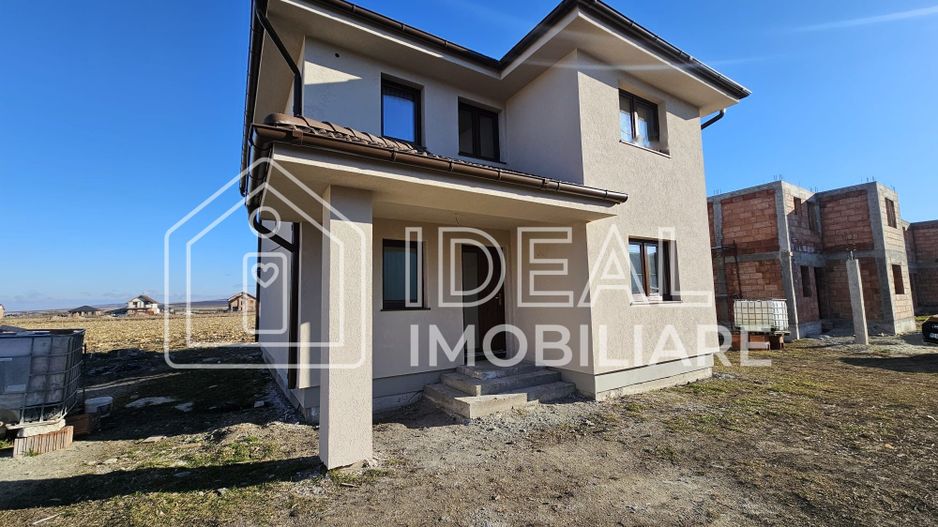 Casa Individuala Moderna cu 5 camere, si 350 mp de curte, in Sura Mica - Poză 1