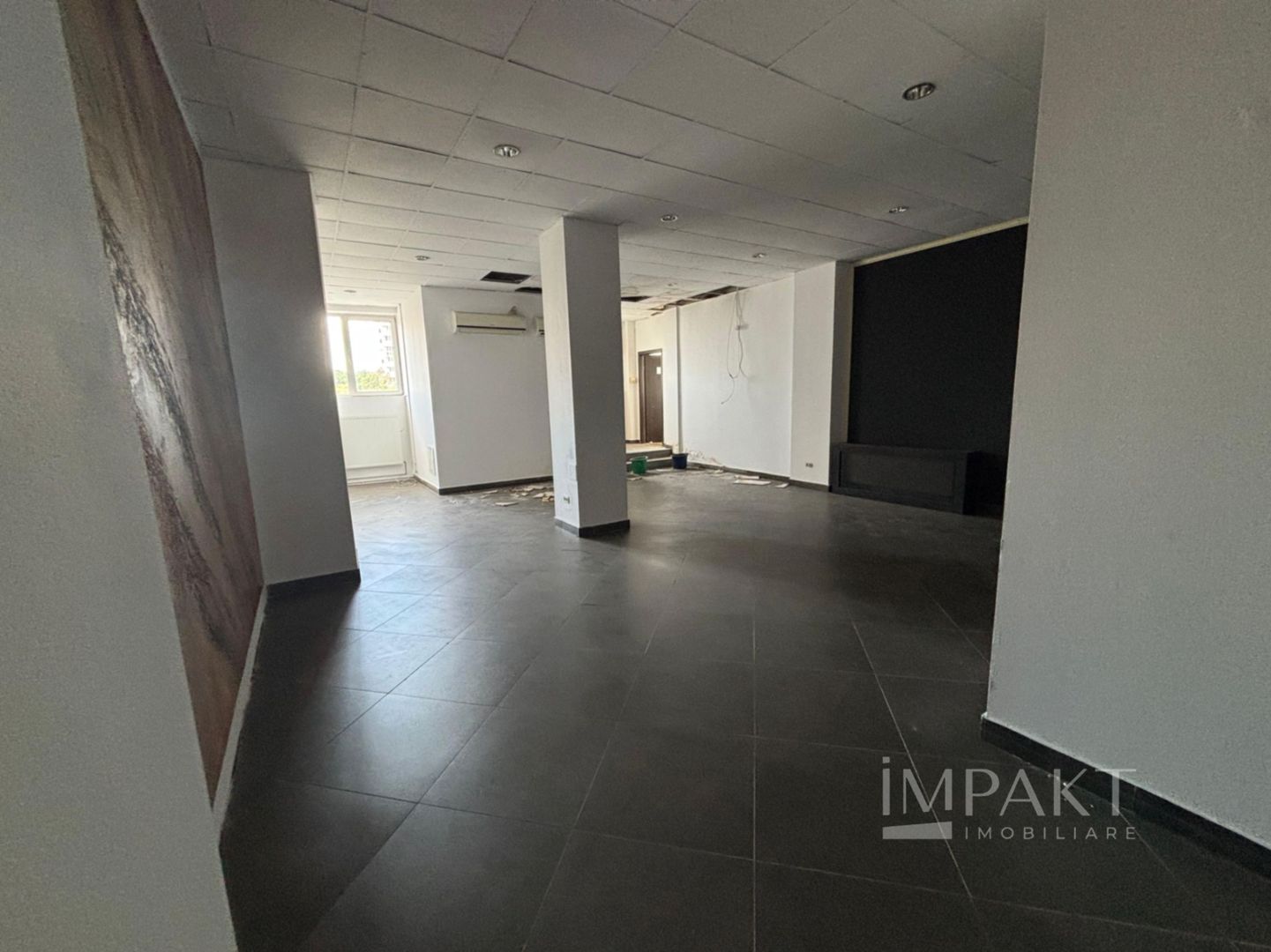 De închiriat spațiu comercial Piața Cipariu 500mp - Poză 4