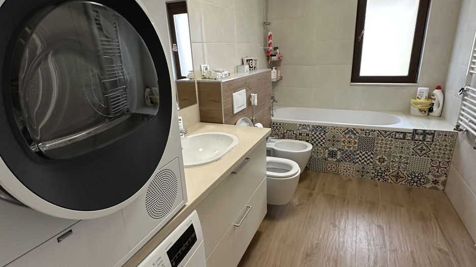 Duplex cu 5 camere de vanzare  în zona Aradului - Poză 30