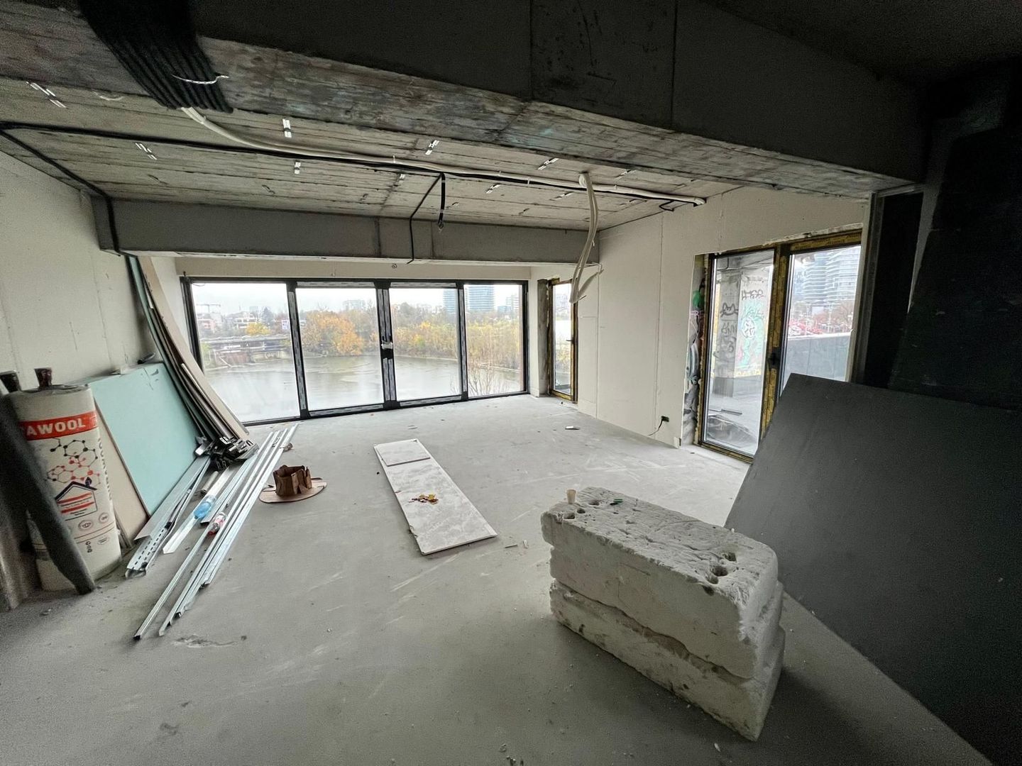 Apartament 3 camere in zona de Nord - Poză 1