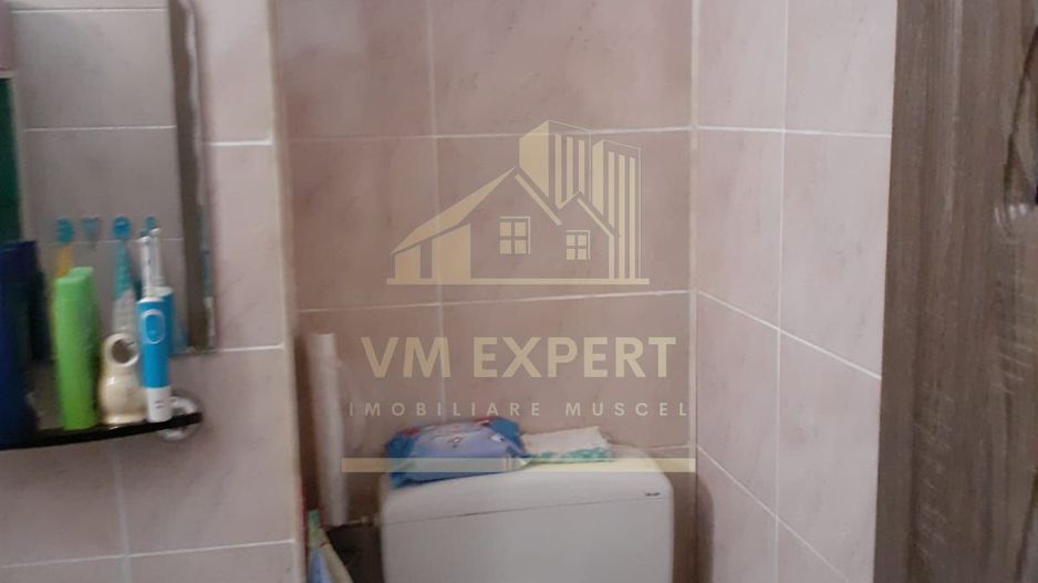 APARTAMENT 2 CAMERE, ETAJ 4, BLOC DE CARAMIDA, CAMPULUNG - Poză 5