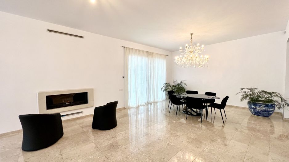 Proprietate deosebita suprafete generoase 580 mp teren 2076 mp - Poză 6