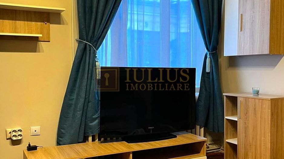 Ultra-central, 2 dormitoare, centrala proprie, langa UMFT. - Poză 2