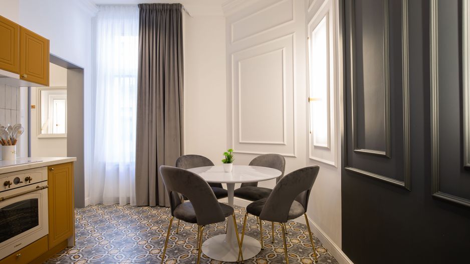Apartament 2 camere, ultracentral, priveliste Parc 1 Decembrie. - Poză 19