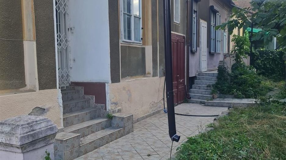 Casa Oradea Magheru D+P 450 mp utili 500 mp teren - Poză 3