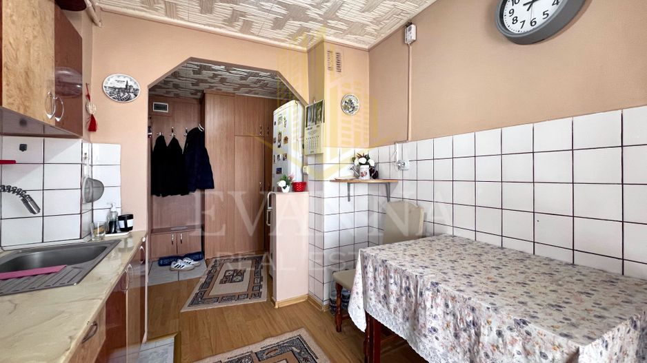 De vanzare 3 camere , decomandat -zona Vasile Alecsandri. - Poză 7