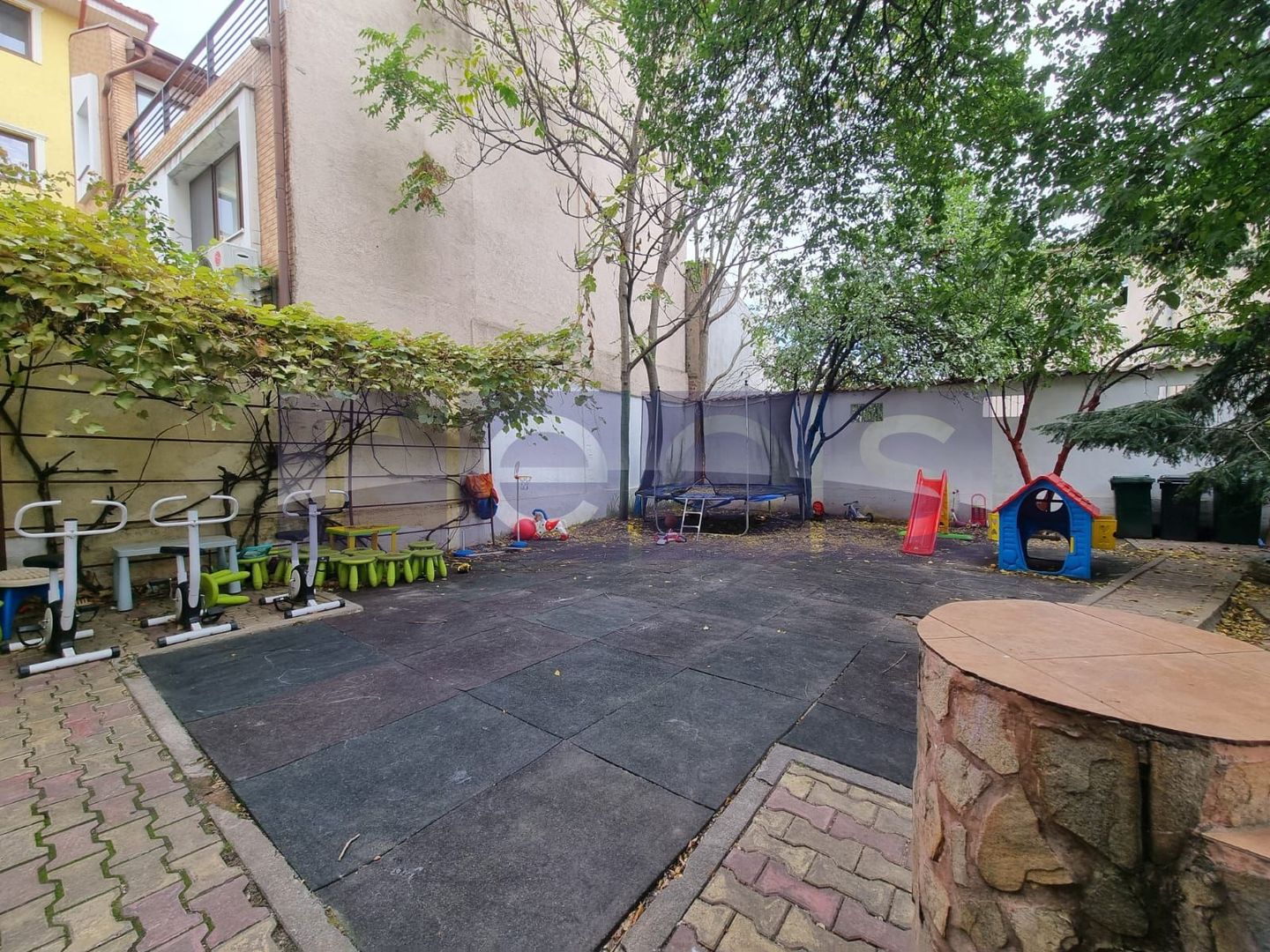 DE INCHIRIAT VILA  D+P+1+2 + CURTE | ZONA PARCUL CAROL - Poză 33