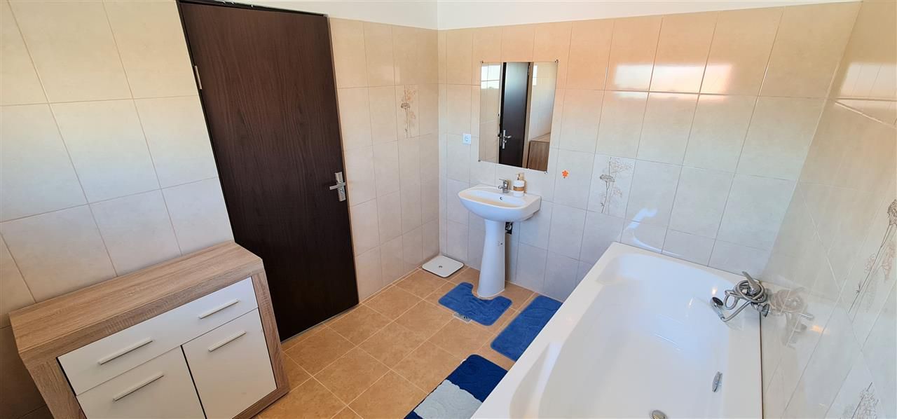 Casa 3 camere complex rezidential intrare Tarlungeni Brasov - Poză 6