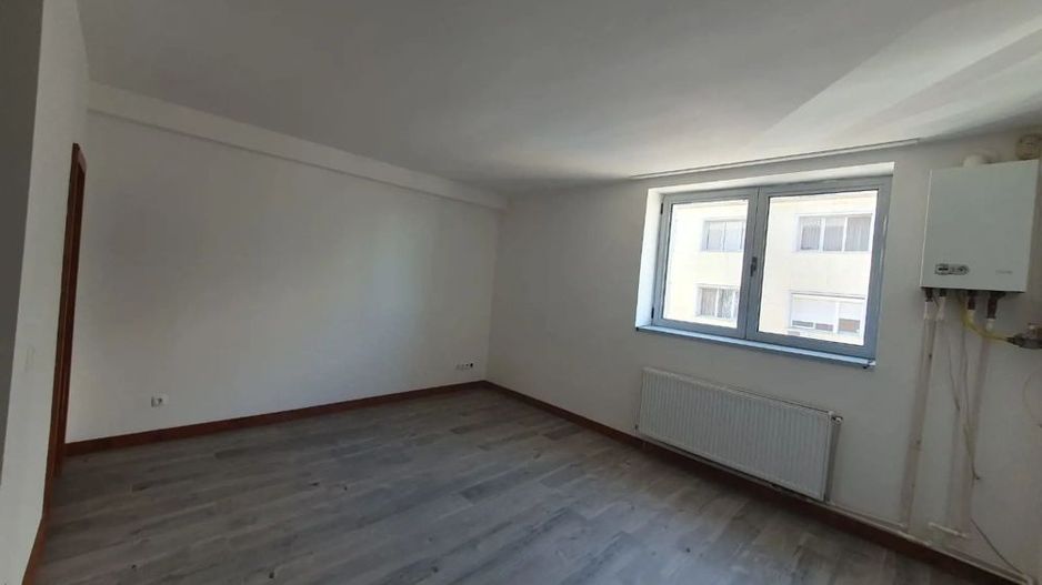 BRASADAS vinde garsonieră 29mp etajul 2/4 Cloșca. - Poză 5