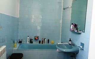 Casa cu 6 camere zona Spitalului judetean - Poză 6