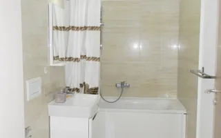 Apartament cu priveliste frumoasa,in bloc nou,zona colinei - Poză 15