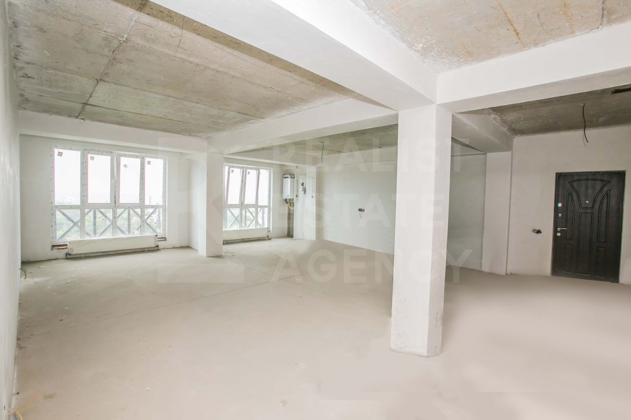 Apartament spațios cu 3 camere pe str. Trandafirilor - Poză 2