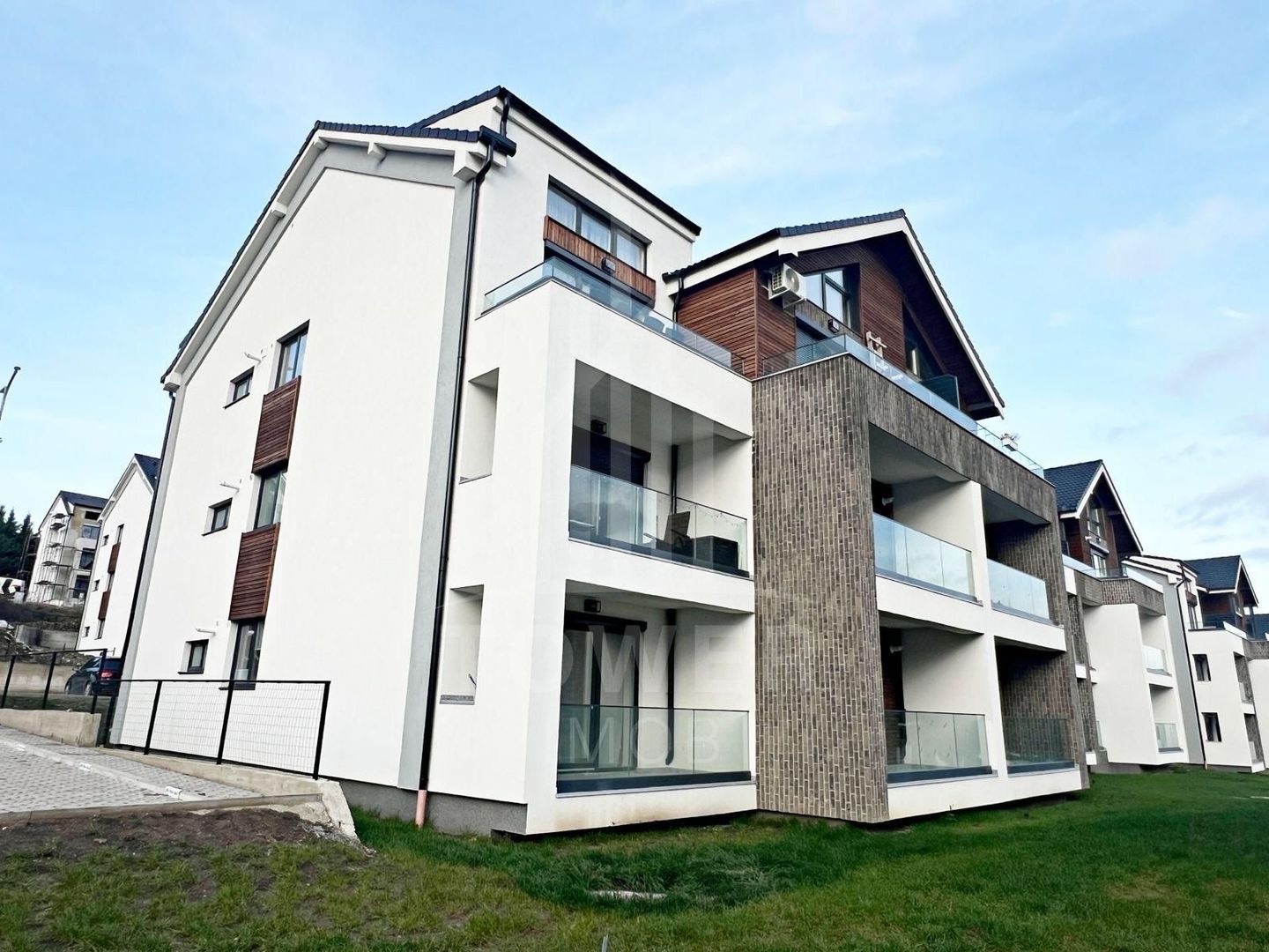 Apartament cu doua camere in zona vest - Poză 5