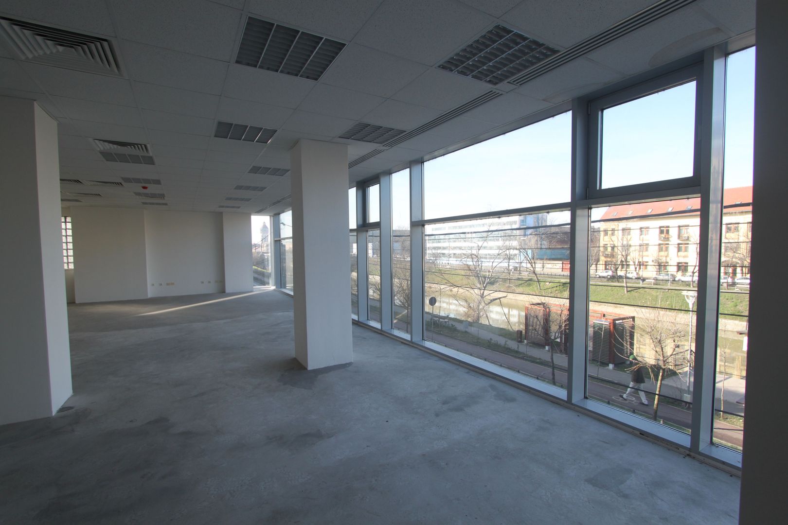 Spatiu birouri- 526mp -4734 euro/luna+TVA - zona Semicentrala - Poză 43