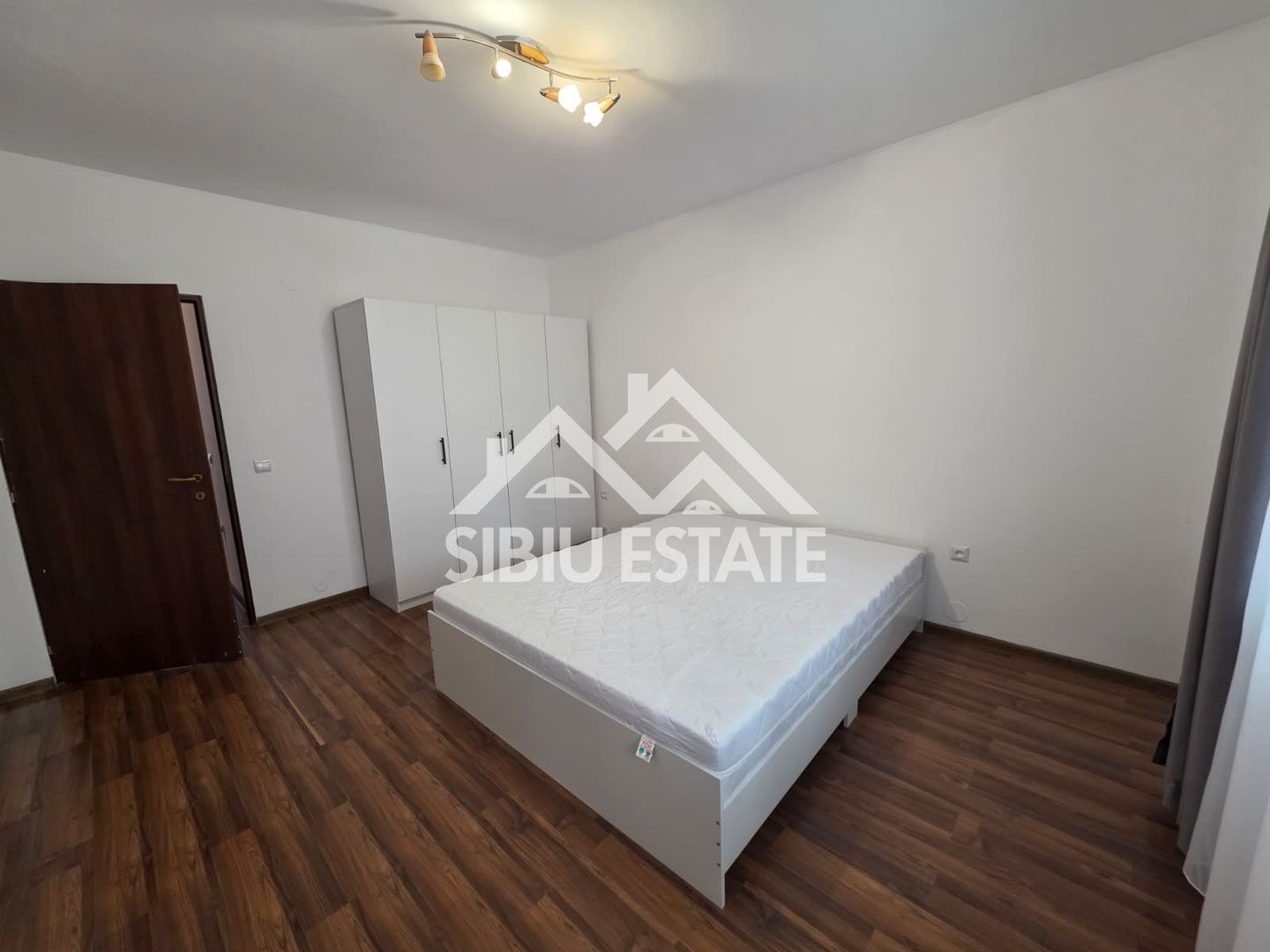 Apartament 3 camere de inchiriat, Selimbar - Poză 3