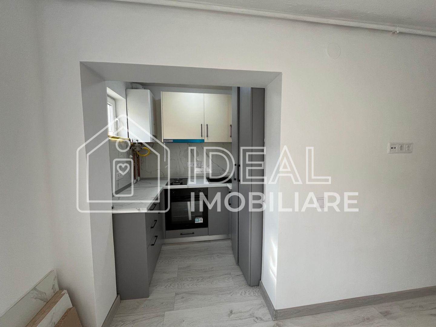 Apartament 2 camere - zona Țiglari - Poză 4