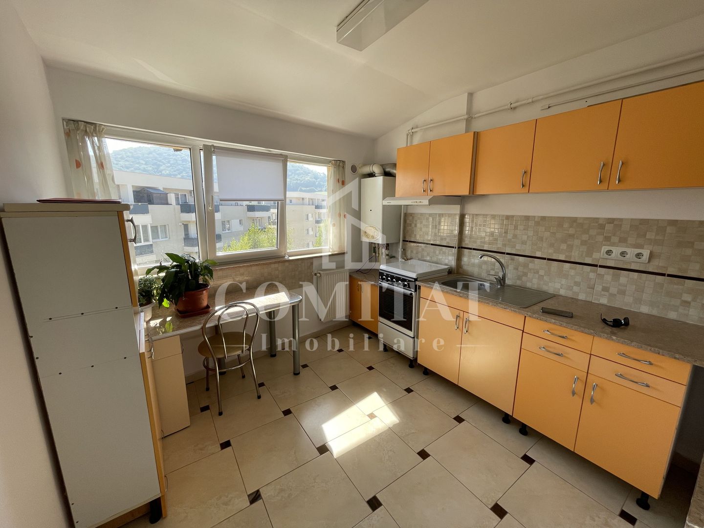 Apartament 2 camere | Semidecomandat | Str Florilor - Poză 4
