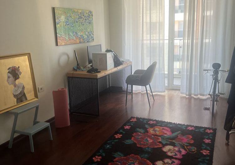 apartament cu 3 camere, bloc nou, 96 mp - Poză 1
