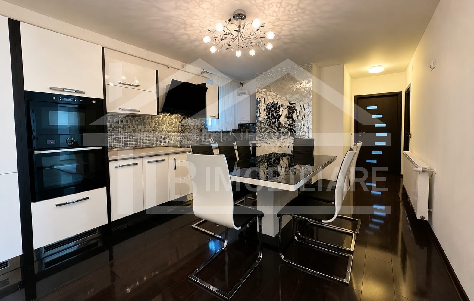 Apartament cu 3 camere, 85mp, Zona Tudor - Poză 3