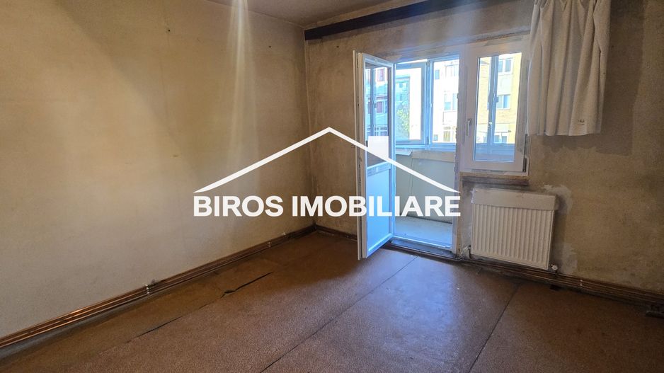 4 decomandate Rovine - Pizza Ibiza - Poză 4