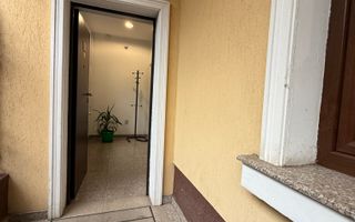 Casă de vânzare  pretabilă pentru clinica, cabinet medical, birouri - Poză 14