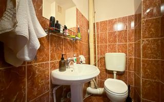 Apartament 3 camere decomandate | 70mp | Etaj 3 | Cetate - Poză 6