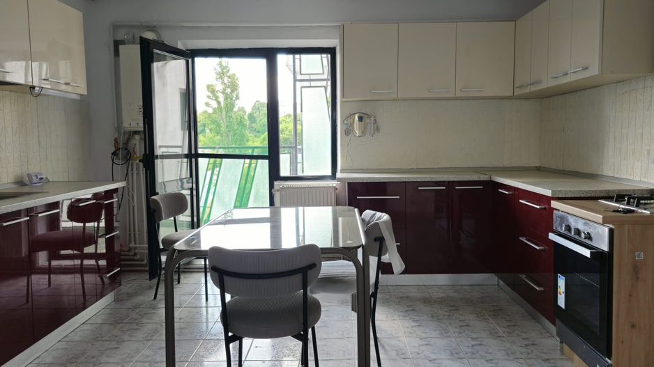 De inchiriat apartament spatios, zona Garii, et. 3, 490 euro negociabil - Poză 13