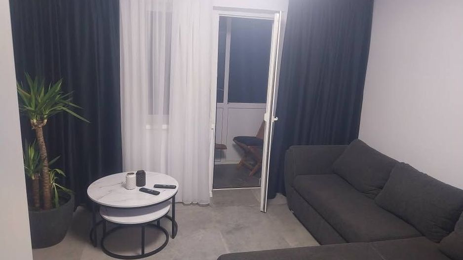 Apartament 2 camere, decomandat, Cetate,  et.3, B-dul Transilvaniei - Poză 2
