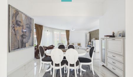 Casă individuală modernă, Moșnița Nouă