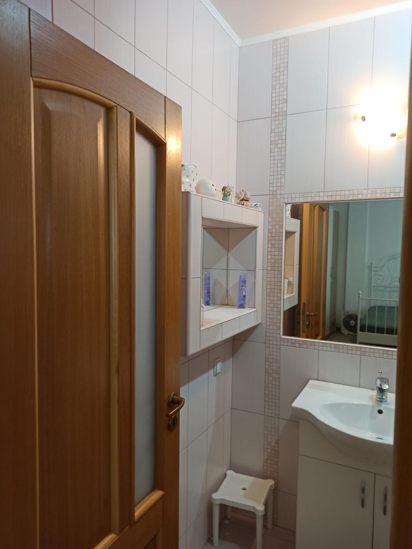 vila triplex,deosebita,mob-util partial/complet/Frumusani-Calarasi - Poză 52