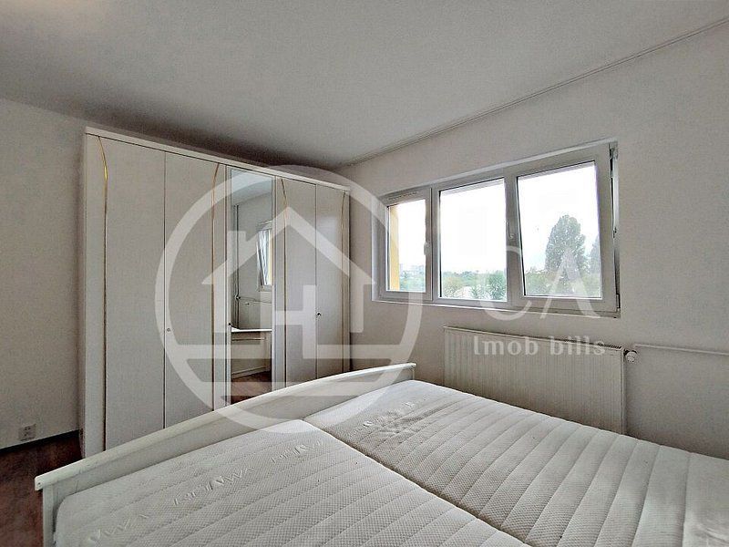 Apartament cu 2 camere de vanzare in zona Rogerius, Oradea - Poză 4